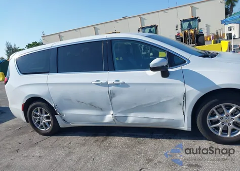 2023 Chrysler Pacifica Touring L z USA, uszkodzony, nr VIN 2C4RC1BG9PR624541